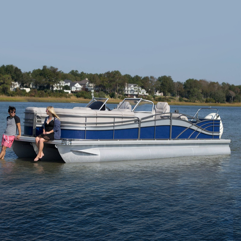 626SUNDECK | High-Quality Pontoon Boat for Ultimate Water Adventure